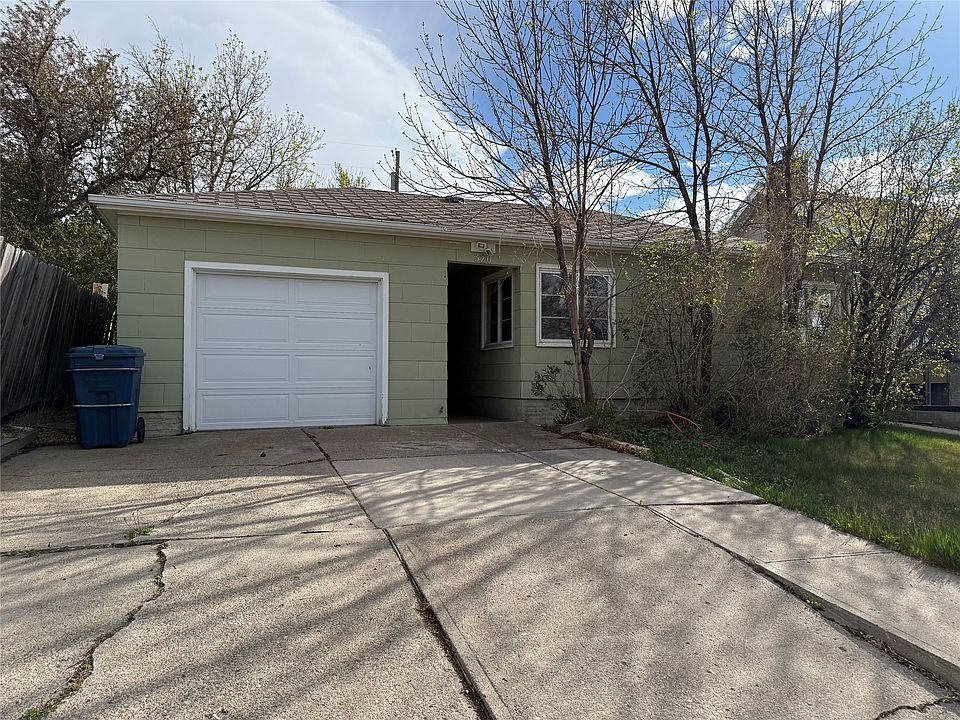 1st image of 320 2nd St S