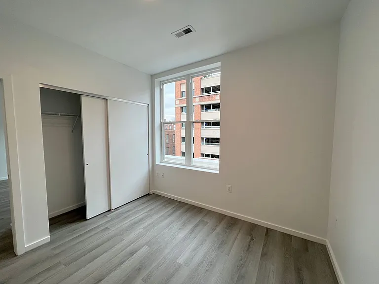 725 W Pratt St. — Photo 145