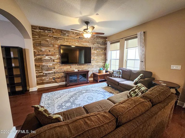 6181 Clearsky Dr — Photo 2