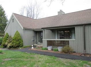 138 Bison Ln #B, Stratford, CT 06614