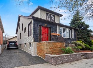 218 8th St, Fairview, NJ 07022