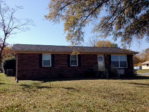 2nd image of 502 Holly Ridge Rd