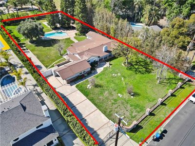 22722 Calvert St, Woodland Hills, CA, 91367