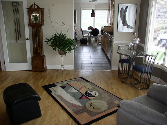 Dining room/Front room