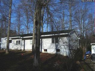 111 Berkshire Dr, Chardon, OH 44024