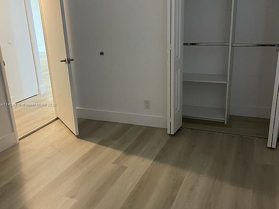 4th image of 608 NE 2nd St APT 133