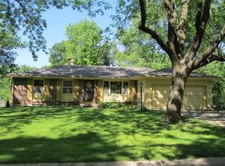4720 NE Chouteau Dr, Kansas City, MO 64117