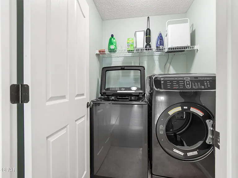 2428 Causeway Manor Ct — Photo 16