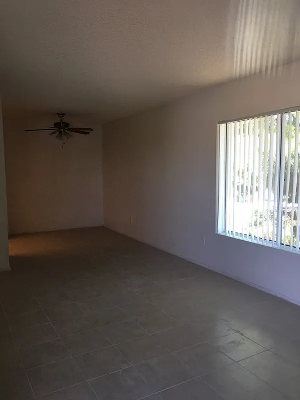 2 BR Apt - 851 S Horne - $650 — Photo 4