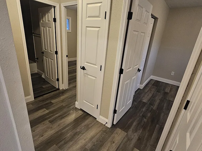 10100 Ventura Dr — Photo 8