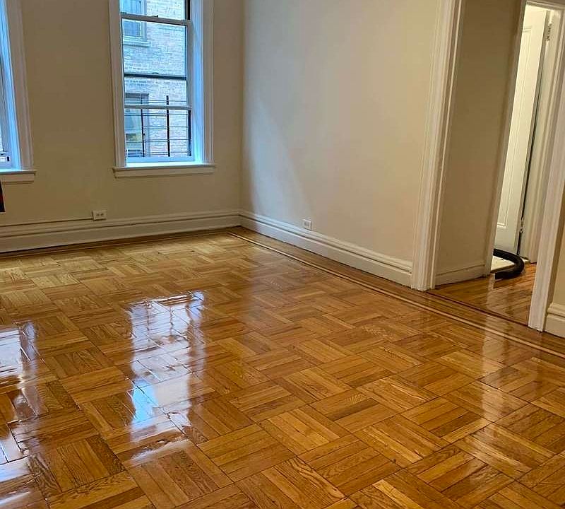 1st image of 4765 Broadway #4C