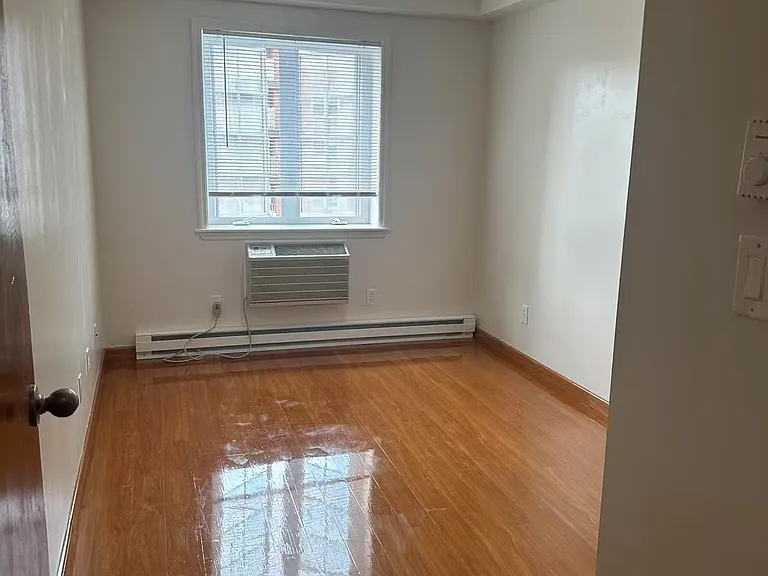 14340 37th Ave #4C — Photo 8