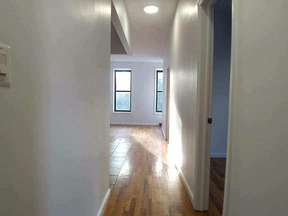 4th image of 615 Marcy Ave #4F