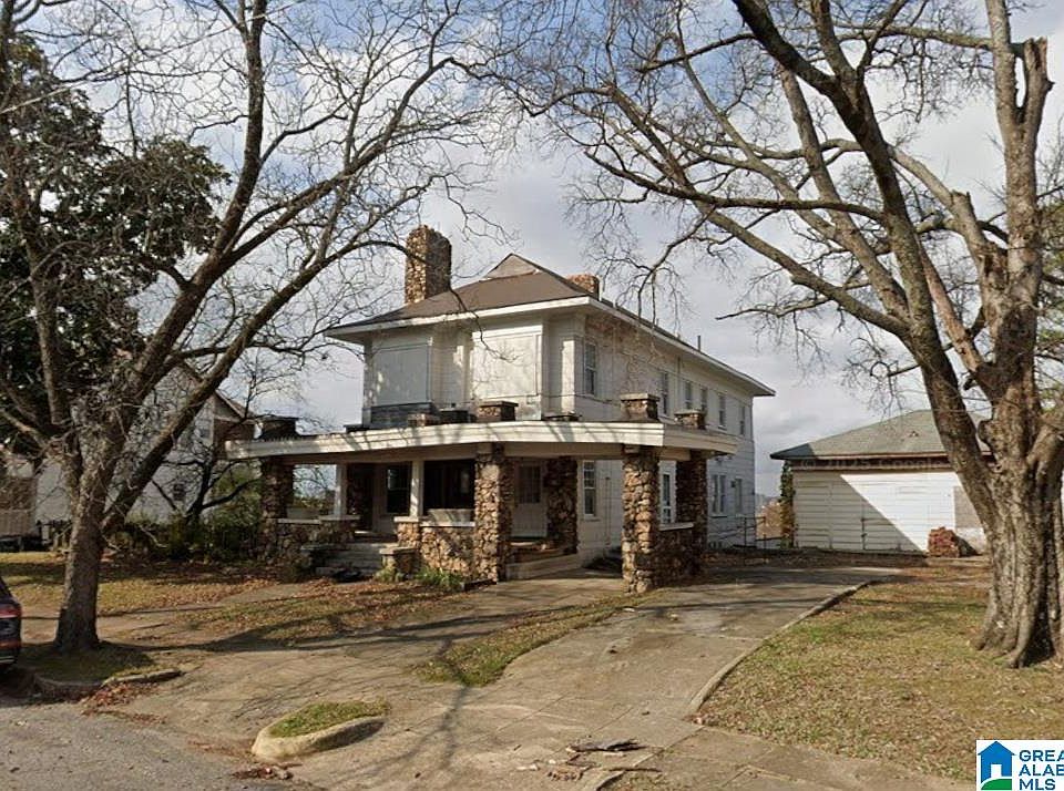 1st image of 2914 Rhodes Cir