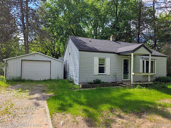 2nd image of 4482 Kirk Rd