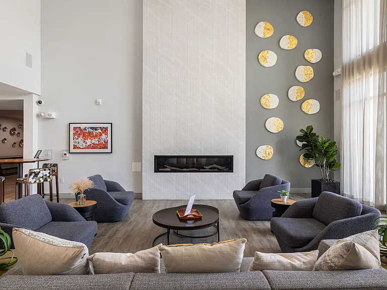Rhythm Resident Lounge with Fireplace