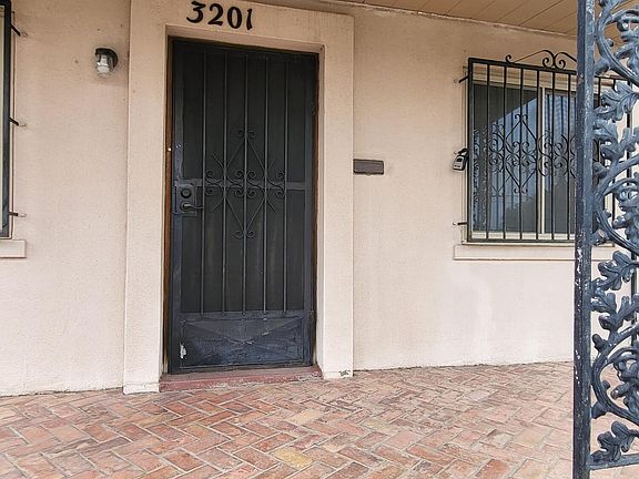 3rd image of 3201 Tularosa Ave