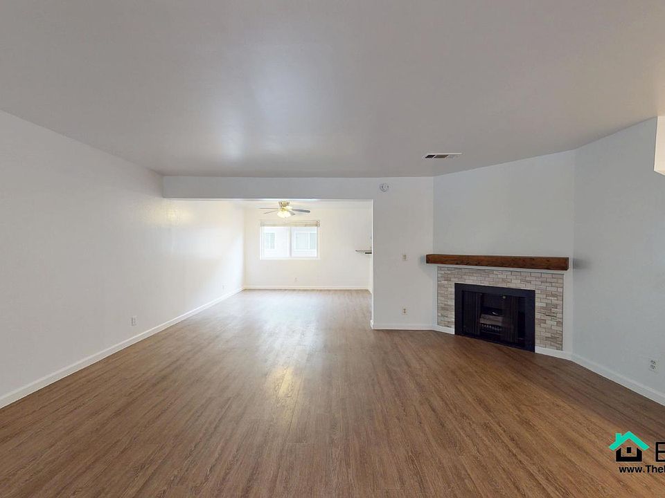 1st image of 18333 Hatteras St Unit 107
