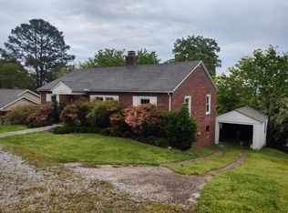 711 Shaw St, Clinton, TN 37716