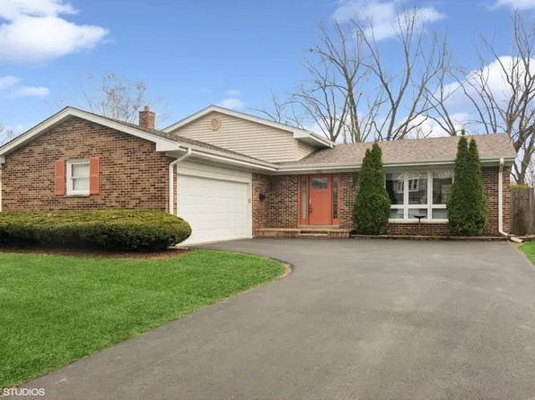 713 E Cunningham Dr, Palatine, IL 60074