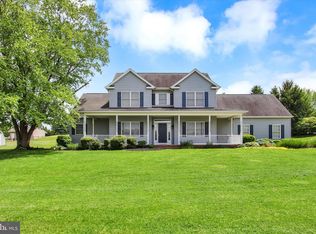 5120 Walters Hatchery Rd, Spring Grove, PA 17362