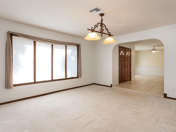 4th image of 778 Palm Dr