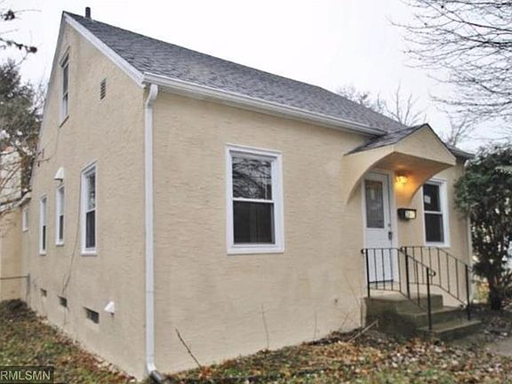 3rd image of 3847 Quincy St NE