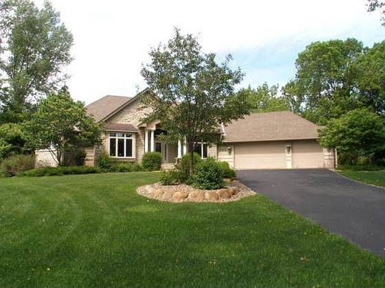 1st image of 2 Spyglass Pl