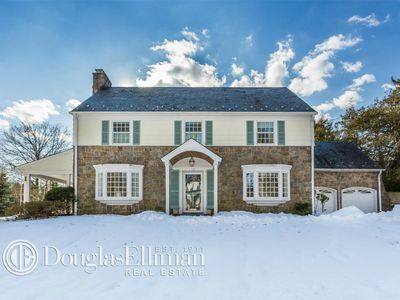 135 Abbey Rd, Manhasset, NY, 11030