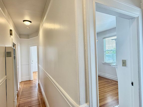 5th image of 1407 Mariposa St