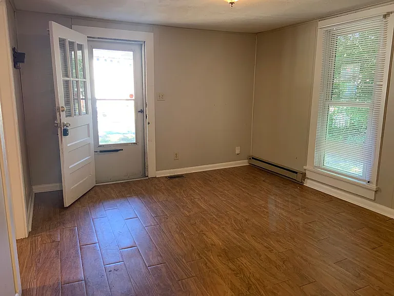4707 Holders Rd — Photo 3