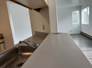 1518 NE 117th St #302, Seattle, WA 98125