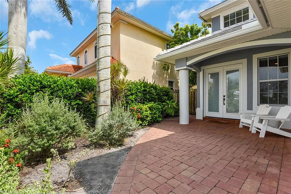 4 bed, 5.0 bath, 2892 sqft, $18,375 — Photo 3
