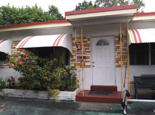 301 SW 68th Ave, Pembroke Pines, FL 33023