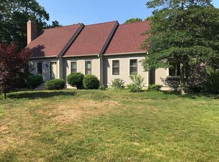 2 Sarah Lawrence Rd, Sandwich, MA 02563