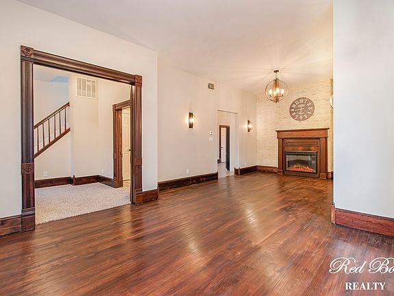 4th image of 917 W Lasalle Ave