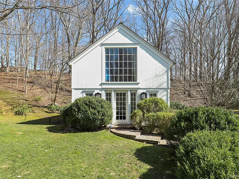269 Stone Hill Rd — Photo 22