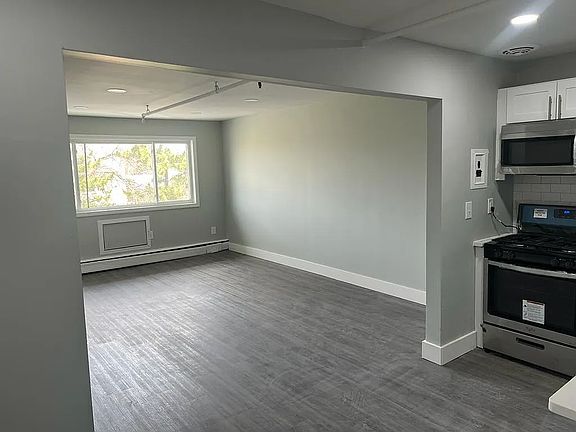 3rd image of 544 Beachway #A2