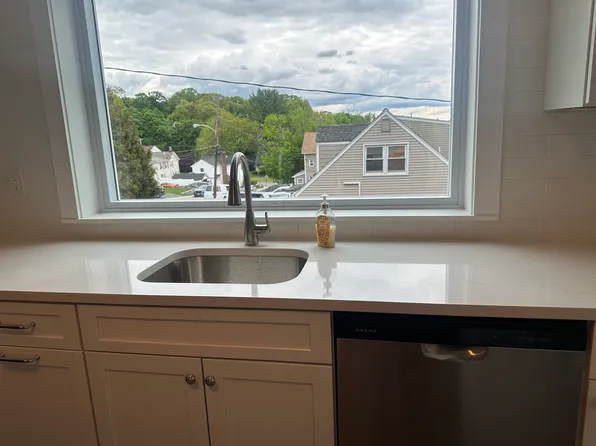 28 3rd St Floor 1, Dover, NJ 07801