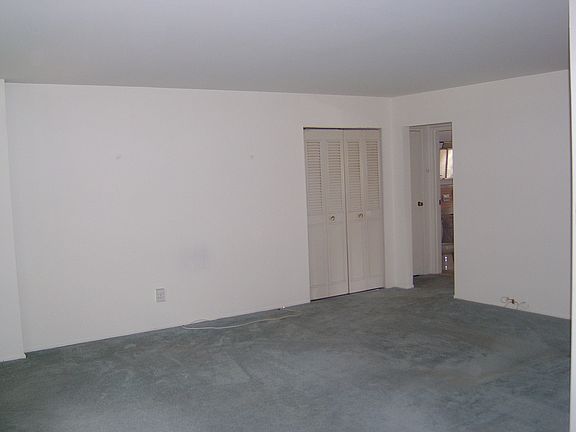 3rd image of 652 Franklin Ave APT 6A