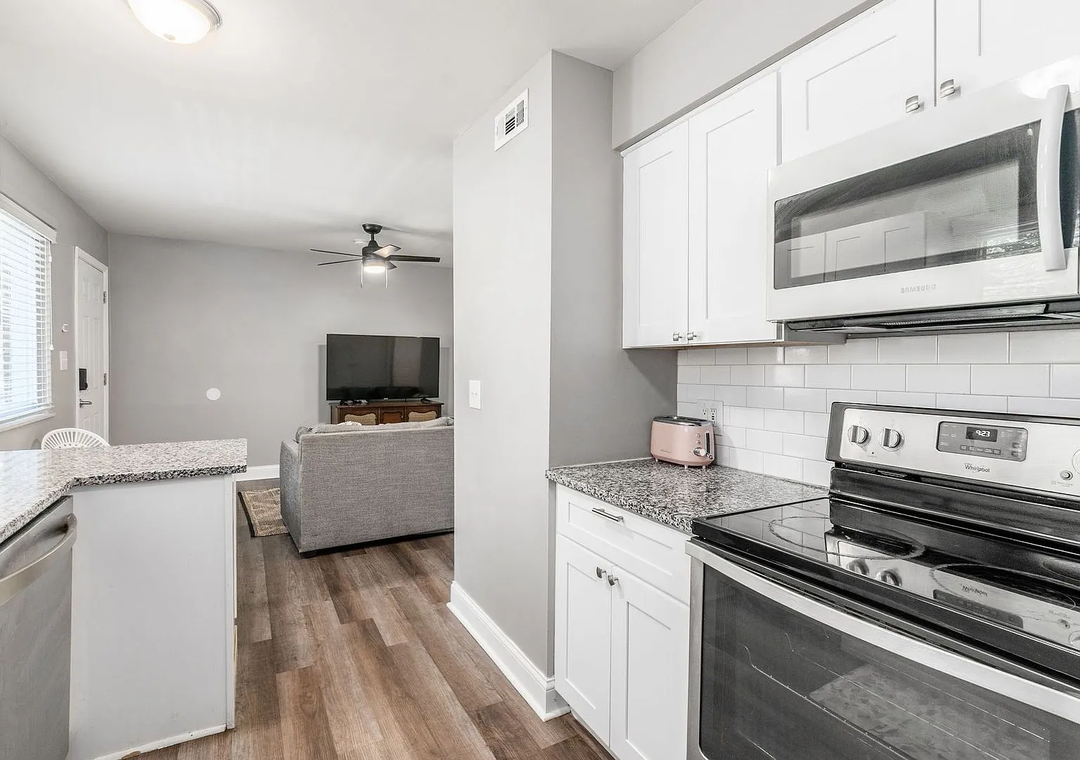 2103 Iuka Ravine — Photo 1