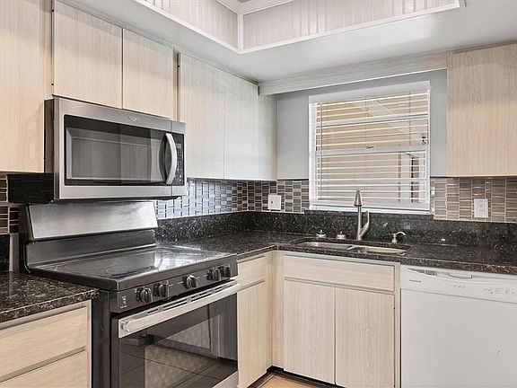 5th image of 4608 PARK ACRES DRIVE