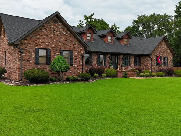 450 S Poplar St, Kenton, TN 38233