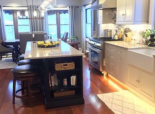 216 Sconticut Neck Rd, Fairhaven, MA 02719