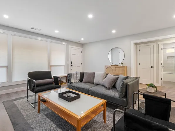 1027 Haven Ave, Redwood City, CA 94063