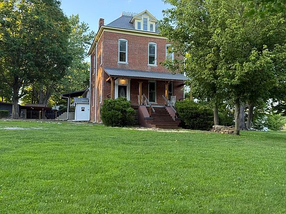 5th image of 115 Pierce St