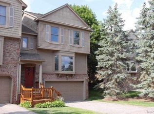 4196 Colorado Ln, West Bloomfield, MI 48322