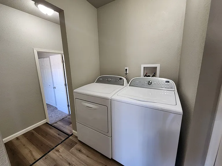 2874 Carmel Cir — Photo 9