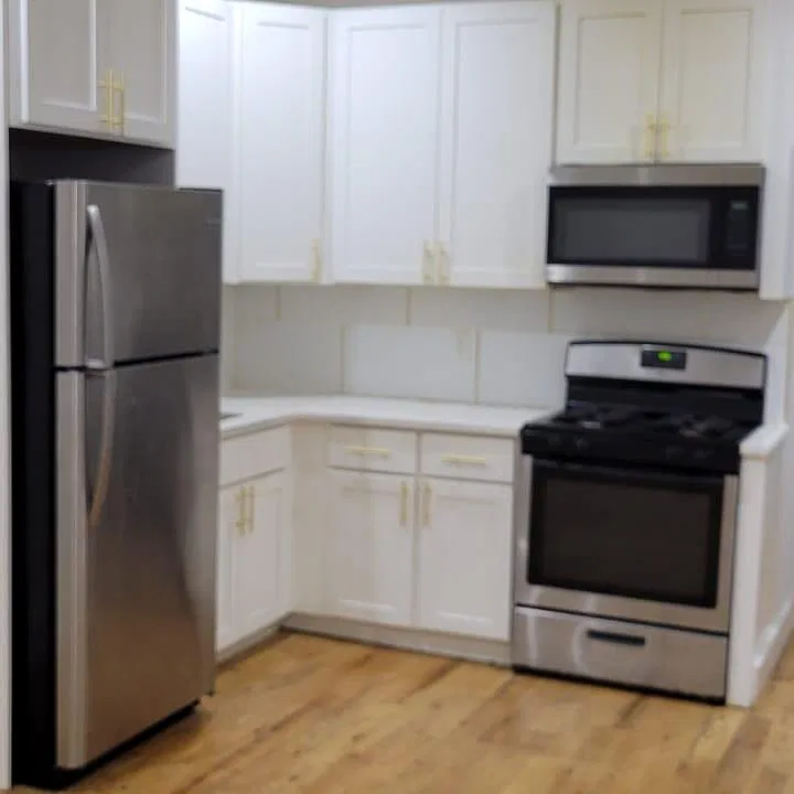 16 Lewis Ave #2A