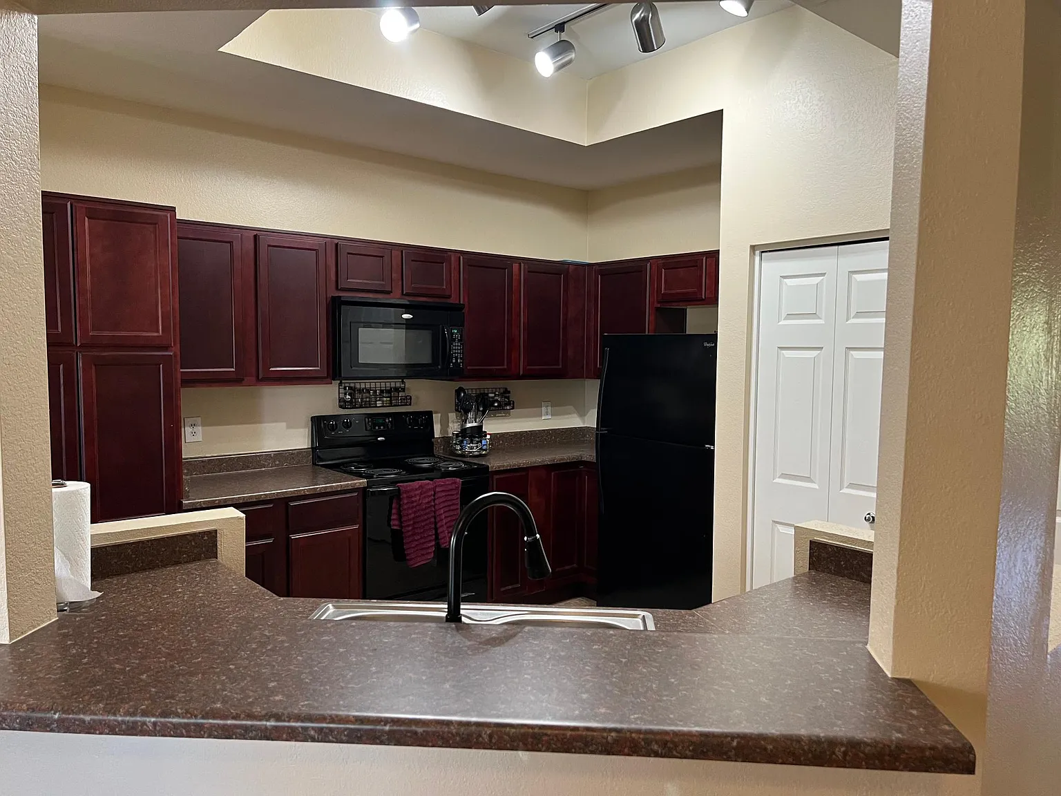 1331 W Baseline Rd — Photo 3